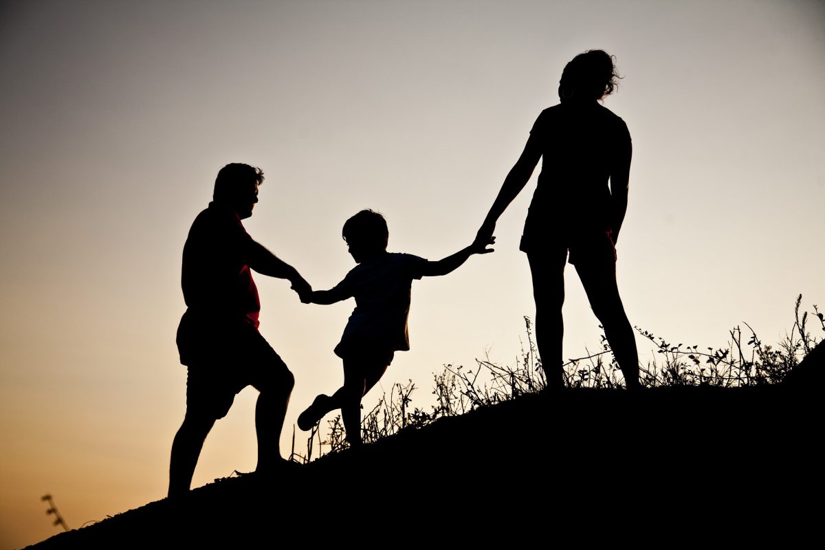 Waarom je bij opvoedingsproblemen niet alleen met het kind moet werken, maar ook met de ouders